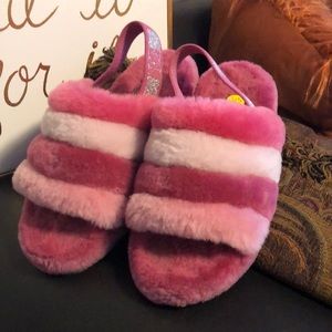Used Women’s UGG Pink and White Fluffy Sandals Size 5
